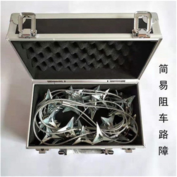 抛洒式阻车钉 简易高效的车辆拦截工具